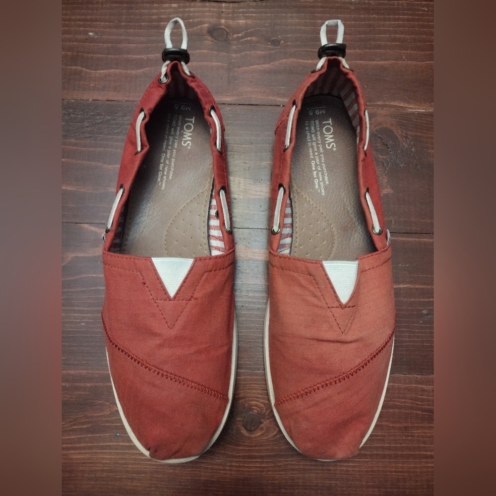 TOMS Red & Cream Slip-Ons